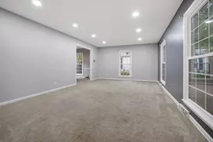 1152 Lexington Ln, Batavia, IL 60510 - Photo 5