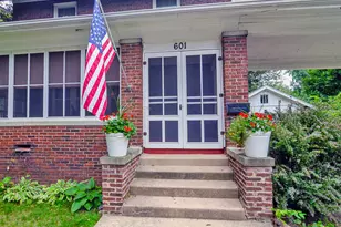 601 N Prospect Ave, Champaign, IL 61820 - Photo 3
