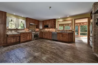 105 Lomond Drive, Inverness, IL 60067 - Photo 5
