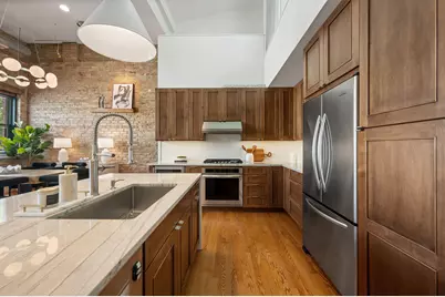1117 W Barry Avenue #6, Chicago, IL 60657 - Photo 5