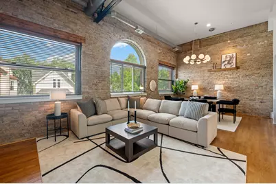 1117 W Barry Avenue #6, Chicago, IL 60657 - Photo 11