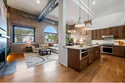 1117 W Barry Avenue #6, Chicago, IL 60657 - Photo 3