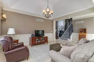 2807 Lone Oak Rd, Bloomington, IL 61705 - Photo 15
