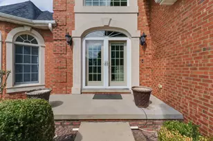 2807 Lone Oak Rd, Bloomington, IL 61705 - Photo 3