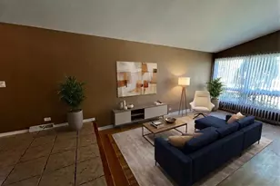 3929 W Chase Ave, Lincolnwood, IL 60712 - Photo 3