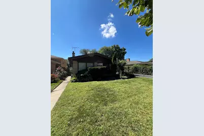 3929 W Chase Avenue, Lincolnwood, IL 60712 - Photo 1