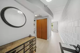 1100 W Montrose Ave, Chicago, IL 60613 - Photo 23