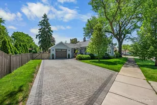 72 W Irving Park Rd, Roselle, IL 60172 - Photo 23