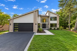 1400 Kingsport Ct, Northbrook, IL 60062 - Photo 1