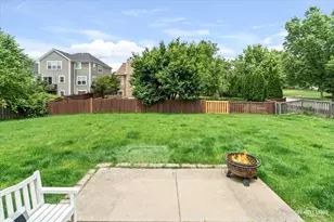 461 Mooresfield St, Elgin, IL 60124 - Photo 25