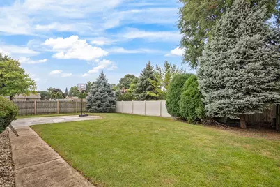 1210 N Keebie Court, Addison, IL 60101 - Photo 27