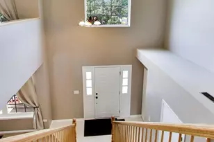 2365 Handley Ln, Aurora, IL 60502 - Photo 5
