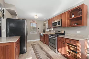 9116 S Troy Ave, Evergreen Park, IL 60805 - Photo 7