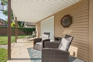 9116 S Troy Ave, Evergreen Park, IL 60805 - Photo 21