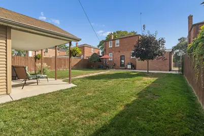9116 S Troy Avenue, Evergreen Park, IL 60805 - Photo 23
