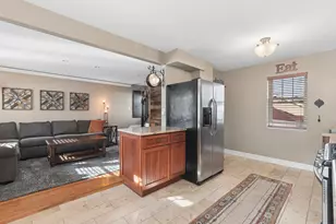 9116 S Troy Ave, Evergreen Park, IL 60805 - Photo 9
