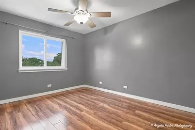 [Address not provided], Des Plaines, IL 60016 - Photo 11