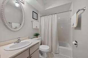 60 N Park Blvd, Glen Ellyn, IL 60137 - Photo 17