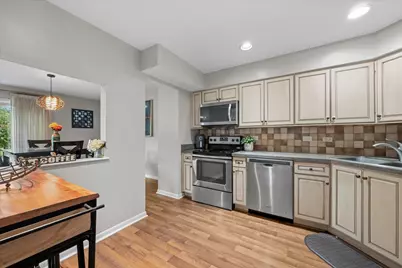 60 N Park Boulevard, Glen Ellyn, IL 60137 - Photo 9