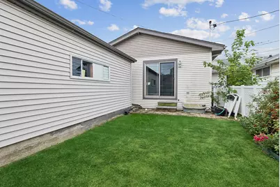 8827 S Kolmar Avenue, Hometown, IL 60456 - Photo 19