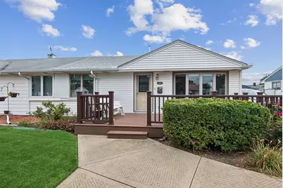 8827 S Kolmar Avenue, Hometown, IL 60456 - Photo 1