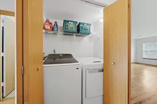 631 E Bowen Ave, Chicago, IL 60653 - Photo 7