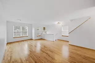 631 E Bowen Ave, Chicago, IL 60653 - Photo 15