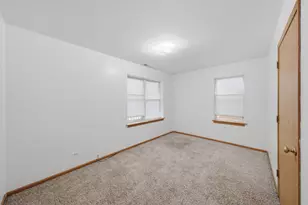 631 E Bowen Ave, Chicago, IL 60653 - Photo 29