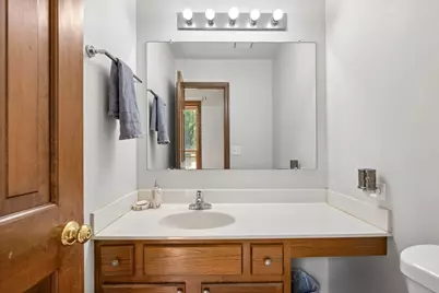 140 N Fiore Parkway, Vernon Hills, IL 60061 - Photo 9
