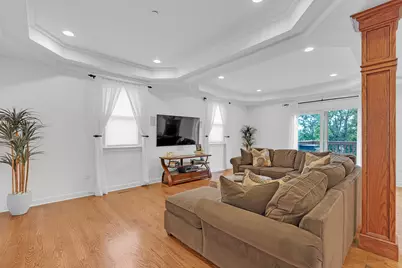 106 N Kenilworth Avenue, Mount Prospect, IL 60056 - Photo 11