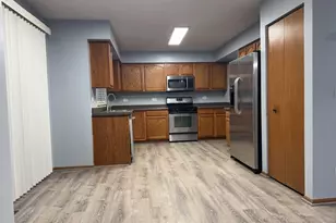 5404 Glenbrook Trail, McHenry, IL 60050 - Photo 11