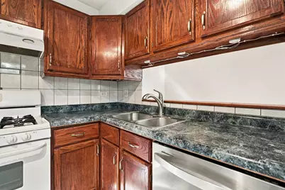 3S171 Lakeview Court, Warrenville, IL 60555 - Photo 9