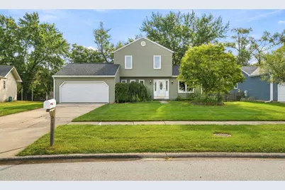 3S171 Lakeview Court, Warrenville, IL 60555 - Photo 1