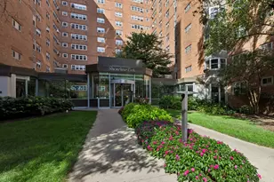 4970 N Marine Dr, Chicago, IL 60640 - Photo 1