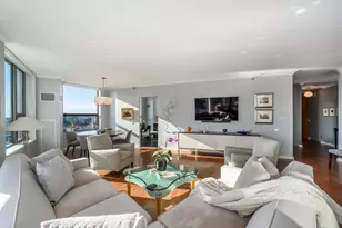 501 N Clinton St, Chicago, IL 60654 - Photo 7