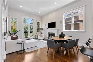 823 W Wolfram St, Chicago, IL 60657 - Photo 3