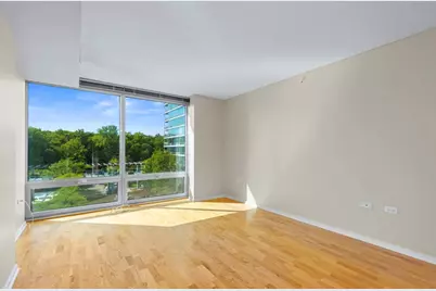 9715 Woods Drive #510, Skokie, IL 60077 - Photo 17