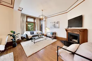 4004 N Clarendon Ave, Chicago, IL 60613 - Photo 3