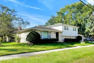8500 S Laramie Ave, Burbank, IL 60459 - Photo 3