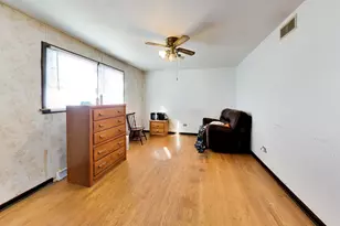 8500 S Laramie Ave, Burbank, IL 60459 - Photo 17