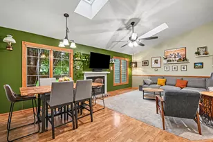 1070 Chelsea Ln, Aurora, IL 60504 - Photo 5