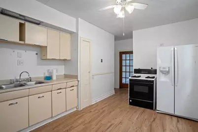 1240 S Maple Avenue, Berwyn, IL 60402 - Photo 11