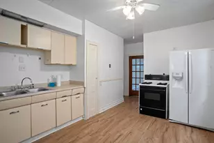 1240 S Maple Ave, Berwyn, IL 60402 - Photo 11
