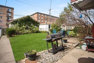 1240 S Maple Avenue, Berwyn, IL 60402 - Photo 35