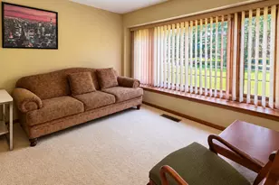 146 Prairie View Dr, Palos Park, IL 60464 - Photo 5