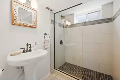 7639 Laramie Avenue, Skokie, IL 60077 - Photo 19