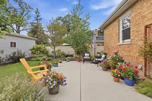 7639 Laramie Ave, Skokie, IL 60077 - Photo 23