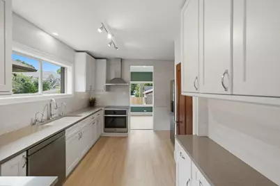 2638 Central Park Avenue, Evanston, IL 60201 - Photo 13
