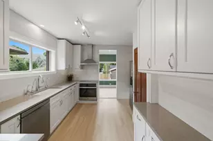 2638 Central Park Ave, Evanston, IL 60201 - Photo 13