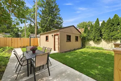 2638 Central Park Avenue, Evanston, IL 60201 - Photo 33